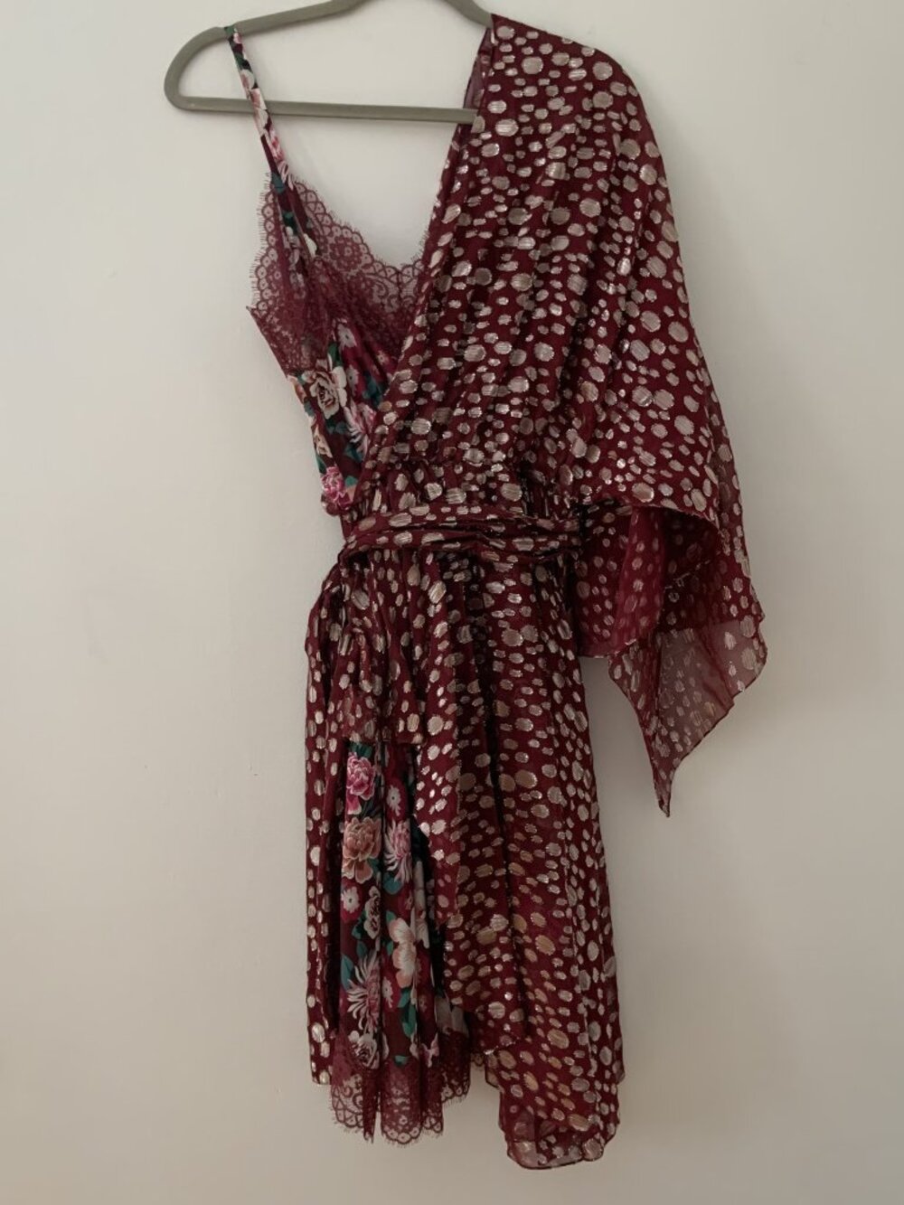 BNWT Faith Connection Burgundy One Shoulder Dress - Picture 5 of 9